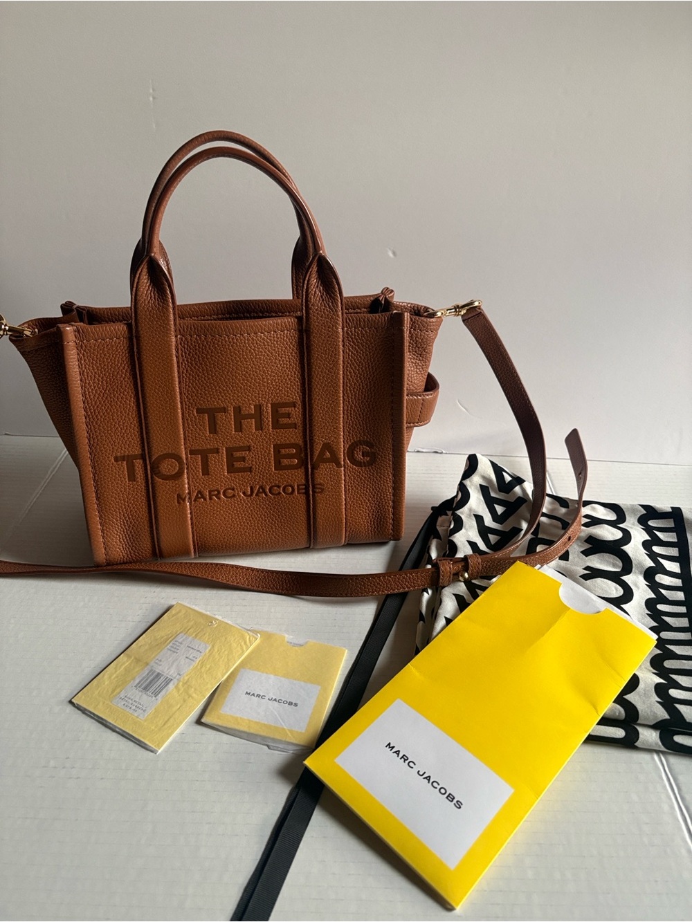 Authentic Marc Jacobs The Tote Bag in Brown - Leather Top-Handle Shoulder Bag